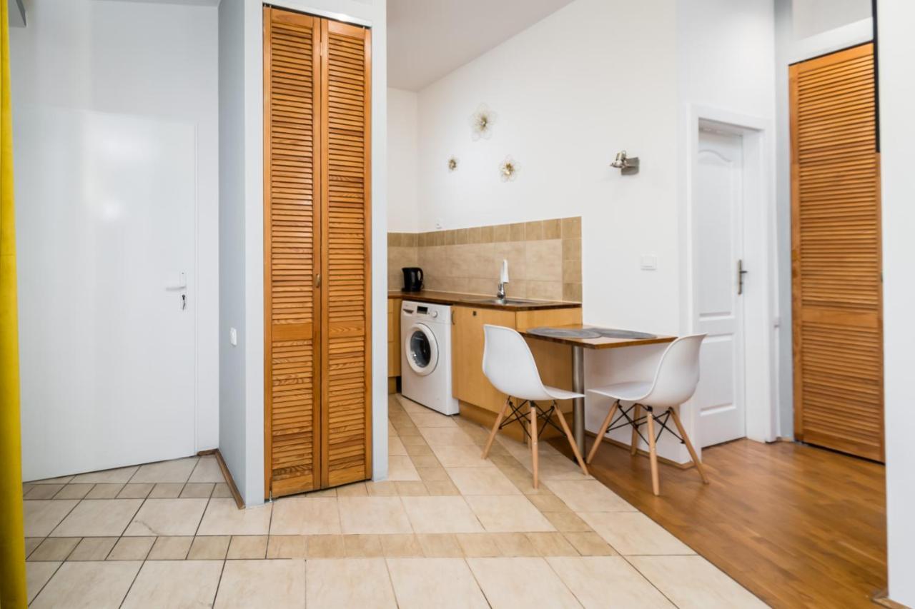 Royal City Apartment 2 Cracovie Extérieur photo